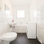Tolstov - Monteurwohnung - 3 Schlafzimmer - Kueche - Balkon - Waschmaschine Duisburg