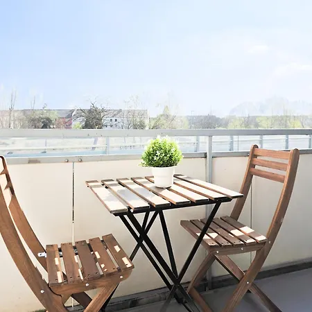 Tolstov - Monteurwohnung - 3 Schlafzimmer - Kueche - Balkon - Waschmaschine