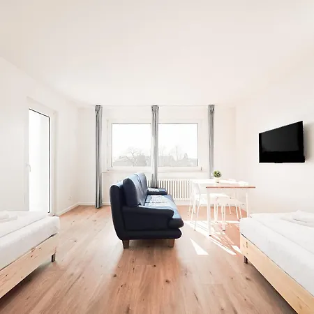 Tolstov - Monteurwohnung - 3 Schlafzimmer - Kueche - Balkon - Waschmaschine * Duisburg