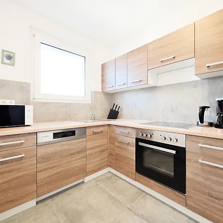 Tolstov - Monteurwohnung - 3 Schlafzimmer - Küche - Balkon - Waschmaschine * Duisburg