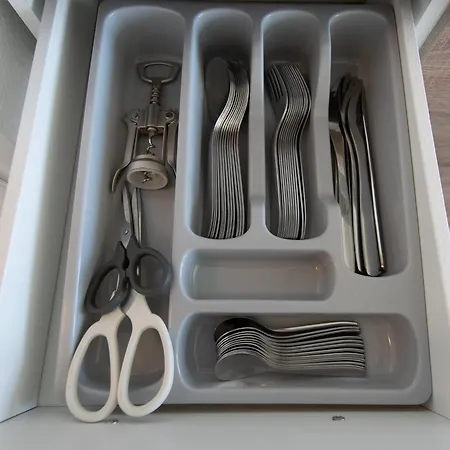 Tolstov - Monteurwohnung - 3 Schlafzimmer - Küche - Balkon - Waschmaschine Apartment *