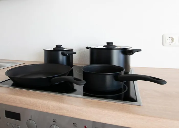 Tolstov - Monteurwohnung - 3 Schlafzimmer - Küche - Balkon - Waschmaschine